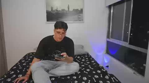 Snapshot of hun_damer chatting on 09/19/25, 01:40 hun_damer online show from 09/19/25, 01:40