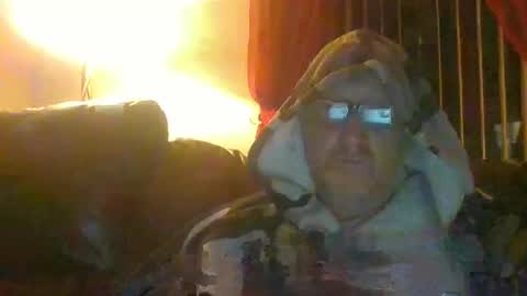 Snapshot of hung69foryou chatting on 12/29/24, 10:03 hung69foryou online show from 12/29/24, 10:03