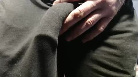 Big uncut cock dripping online show from 11/07/25, 03:56