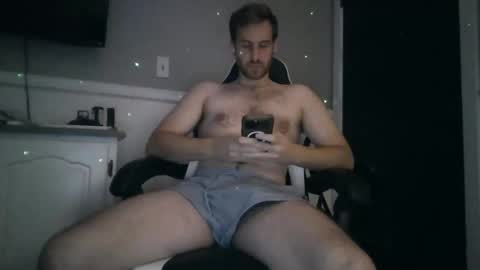 hungbro_420 online show from 11/25/25, 01:49