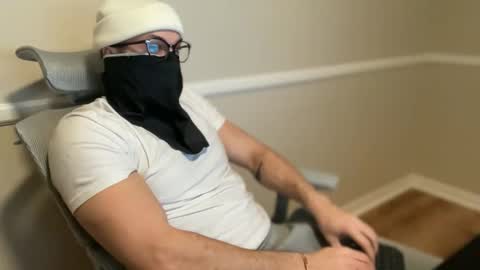 Snapshot of hungbwc9in chatting on 12/15/25, 03:33 HungBWC9in online show from 12/15/25, 03:33