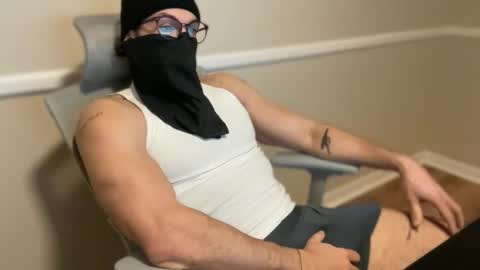 Snapshot of hungbwc9in chatting on 12/17/25, 03:56 HungBWC9in online show from 12/17/25, 03:56