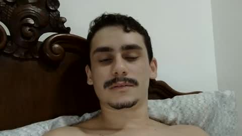 hungcaique online show from 05/11/26, 05:02