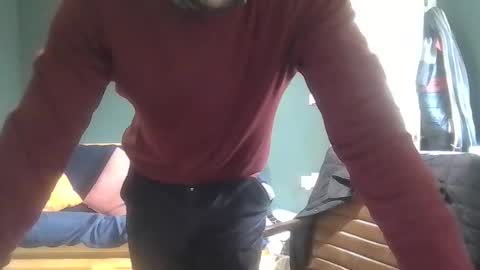 hunghard2004 online show from 11/08/25, 11:10