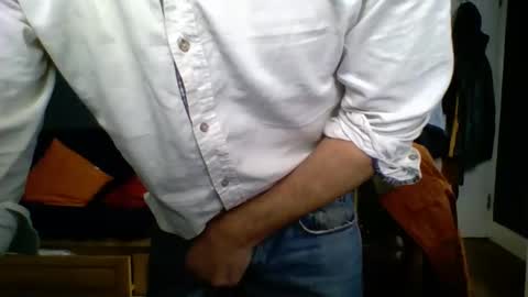 hunghard2004 online show from 04/10/26, 10:09