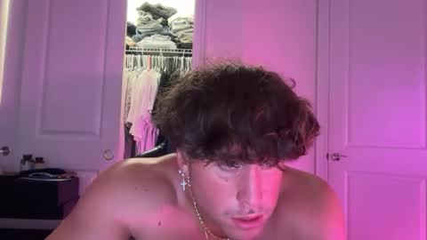 hungkingg22 online show from 02/14/26, 05:10