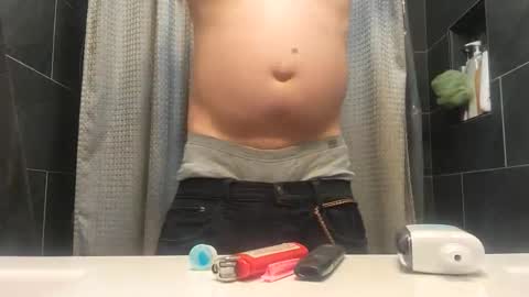 Snapshot of hungstud9792 chatting on 12/23/25, 07:50 Blondestud9792 online show from 12/23/25, 07:50