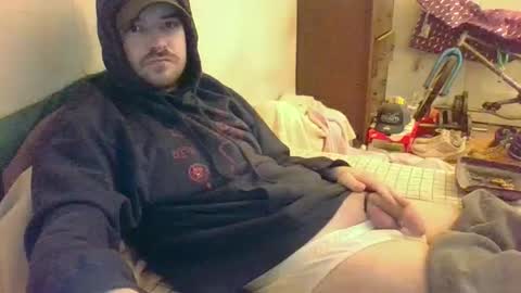 Snapshot of hungsubbb chatting on 02/13/25, 12:57 Boi online show from 02/13/25, 12:57