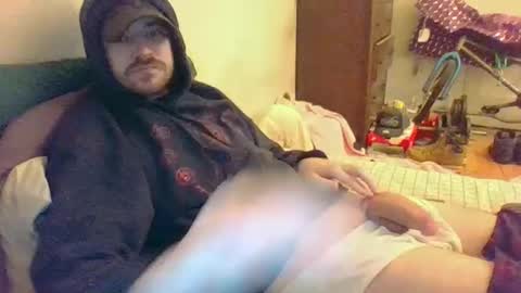 Snapshot of hungsubbb chatting on 02/18/25, 02:05 Boi online show from 02/18/25, 02:05