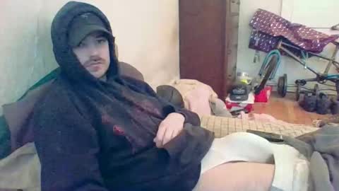 Snapshot of hungsubbb chatting on 12/14/25, 07:07 Boi online show from 12/14/25, 07:07