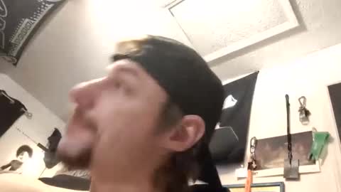 Snapshot of hungtxcock92 chatting on 01/22/25, 12:27 hungtxcock92 online show from 01/22/25, 12:27