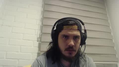 Snapshot of hungweeb chatting on 02/17/26, 02:41 Rod online show from 02/17/26, 02:41