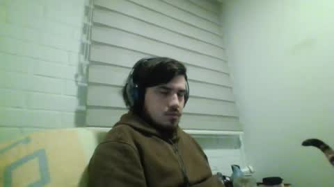Snapshot of hungweeb chatting on 06/03/26, 01:52 Rod online show from 06/03/26, 01:52