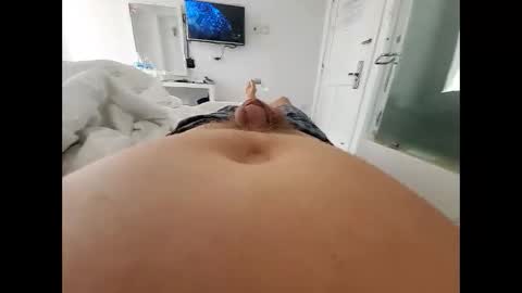 hungwhitefreak online show from 05/07/26, 08:09
