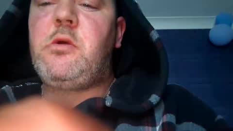 hunk1987_ online show from 04/20/26, 09:49