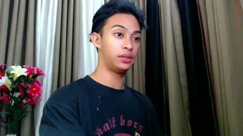 Snapshot of hunk_edward chatting on 07/13/26, 11:13 hunk_edward online show from 07/13/26, 11:13