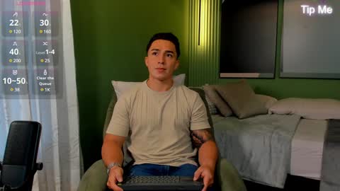 Snapshot of hunk_ryan chatting on 01/17/25, 05:08 hunk_ryan online show from 01/17/25, 05:08