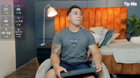 Snapshot of hunk_ryan chatting on 01/28/25, 12:11 hunk_ryan online show from 01/28/25, 12:11