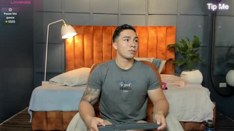 Snapshot of hunk_ryan chatting on 01/31/25, 01:34 hunk_ryan online show from 01/31/25, 01:34