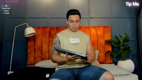 Snapshot of hunk_ryan chatting on 02/04/25, 12:33 hunk_ryan online show from 02/04/25, 12:33