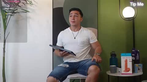 Snapshot of hunk_ryan chatting on 02/12/25, 12:33 hunk_ryan online show from 02/12/25, 12:33