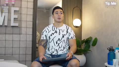 Snapshot of hunk_ryan chatting on 02/26/25, 12:14 hunk_ryan online show from 02/26/25, 12:14