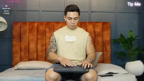Snapshot of hunk_ryan chatting on 03/12/25, 11:42 hunk_ryan online show from 03/12/25, 11:42