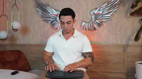 Snapshot of hunk_ryan chatting on 10/19/25, 07:58 hunk_ryan online show from 10/19/25, 07:58