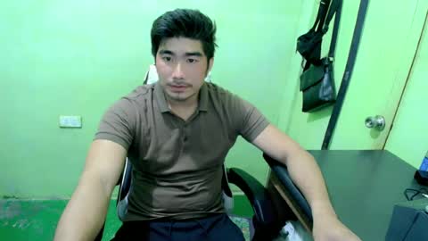 Snapshot of hunkfireman chatting on 06/28/26, 01:33 ADAM online show from 06/28/26, 01:33