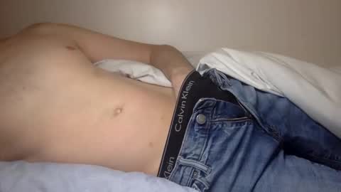 Snapshot of hunkhog chatting on 03/11/25, 03:05 Hunkhog online show from 03/11/25, 03:05