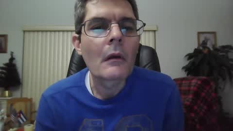 hunkmasclefad458 online show from 12/15/24, 05:02