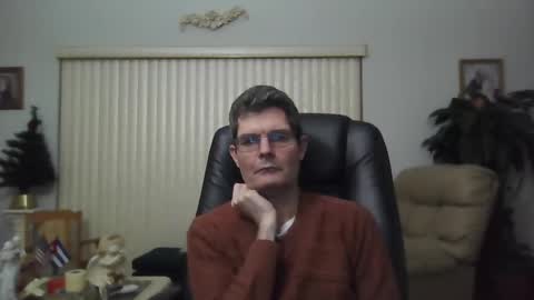 hunkmasclefad458 online show from 12/18/24, 05:37