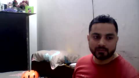 Snapshot of hunkster102 chatting on 04/18/26, 04:11 hunkster102 online show from 04/18/26, 04:11