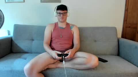 Snapshot of hunky_arthur chatting on 02/21/25, 12:50 Hunky  Arthur online show from 02/21/25, 12:50