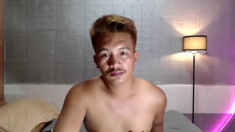 hunkylloyd online show from 06/01/26, 03:30