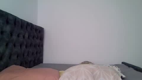 Snapshot of hunnytease chatting on 11/19/25, 12:32 hunny online show from 11/19/25, 12:32