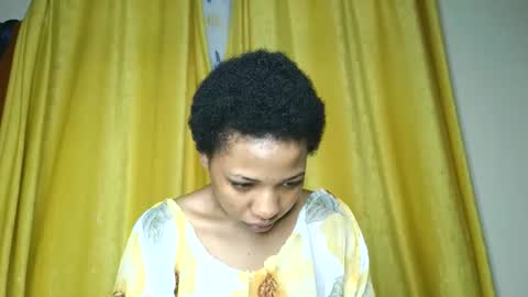 Snapshot of hunsweetpie chatting on 12/21/25, 03:46 hunsweetpie online show from 12/21/25, 03:46