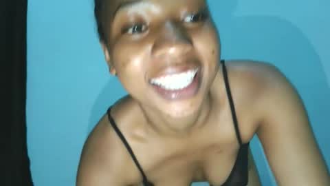 Snapshot of hunsweetpie chatting on 02/03/26, 09:03 hunsweetpie online show from 02/03/26, 09:03