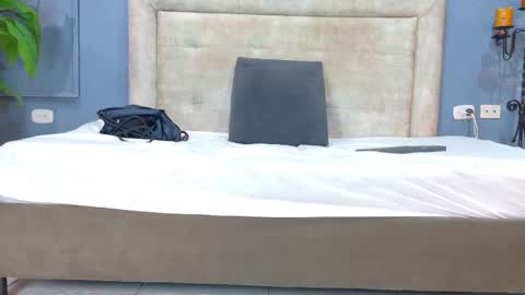 Snapshot of hunter_biggest chatting on 11/24/25, 07:02 Hunter online show from 11/24/25, 07:02