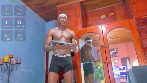 Snapshot of hunter_biggest chatting on 11/25/25, 07:58 Hunter online show from 11/25/25, 07:58