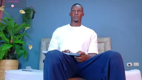 Hunter  online show from 04/15/26, 07:21