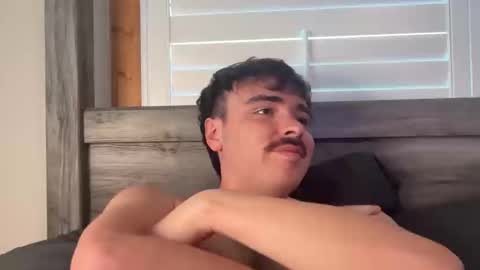 Snapshot of hunterbentleyy chatting on 09/09/25, 10:20 Hunter online show from 09/09/25, 10:20