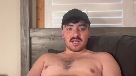 Snapshot of hunterbentleyy chatting on 09/19/25, 11:38 Hunter online show from 09/19/25, 11:38