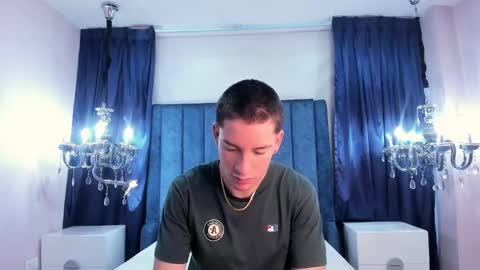 Snapshot of hunterheat_ chatting on 11/08/25, 12:16 hunterheat_ online show from 11/08/25, 12:16