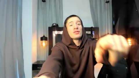 hunterheat_ online show from 01/19/26, 11:25