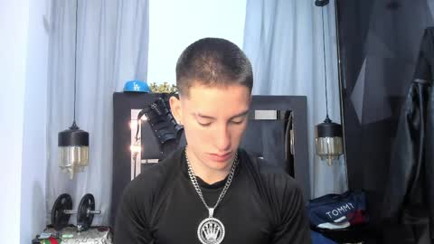 hunterheat_ online show from 04/12/26, 01:27