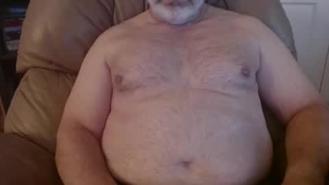 Snapshot of huntermark1 chatting on 11/02/25, 08:11 huntermark1 online show from 11/02/25, 08:11