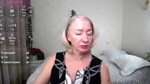 Snapshot of hunters_woman chatting on 11/24/25, 02:00 Irena online show from 11/24/25, 02:00