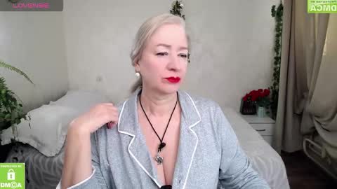 Snapshot of hunters_woman chatting on 03/13/26, 07:26 Irena online show from 03/13/26, 07:26