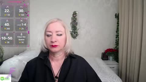 Snapshot of hunters_woman chatting on 05/15/26, 06:37 Irena online show from 05/15/26, 06:37